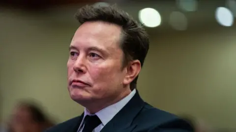 【BBC精选】马斯克旗下公司起诉苹果与OpenAI 指控其损害竞争