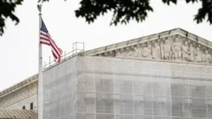 【BBC精选】特朗普就关税合法性上诉美国最高法院裁决